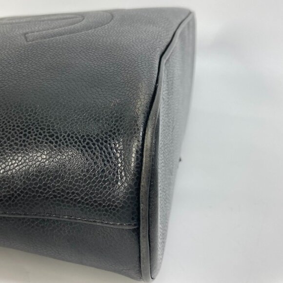 CHANEL Black Shoulder Bag - Picture 6 of 12